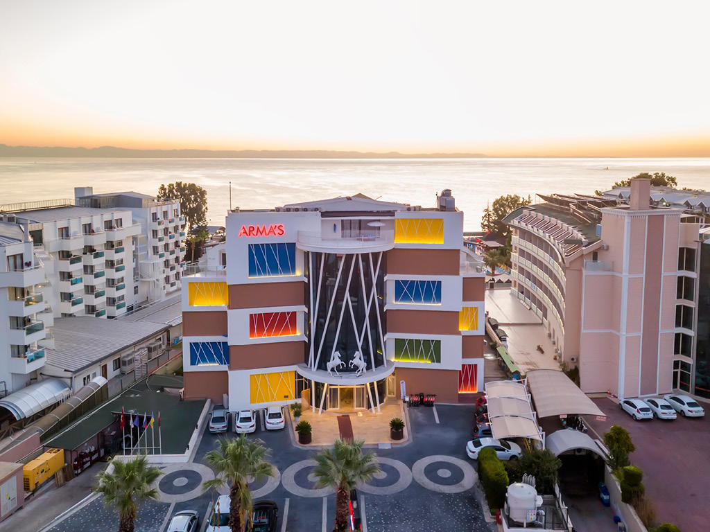 Armas Beach Hotel